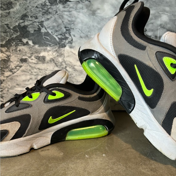 Nike Air Max 200 GS Grey Electric Green Size 7 Youth / 8.5 Wonens - Picture 9 of 12